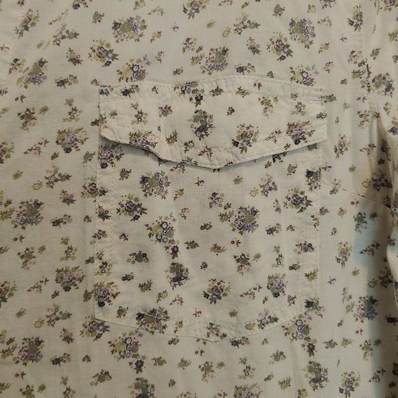 🐸2/$20 100% Cotton Button Down Blouse - Picture 2 of 8